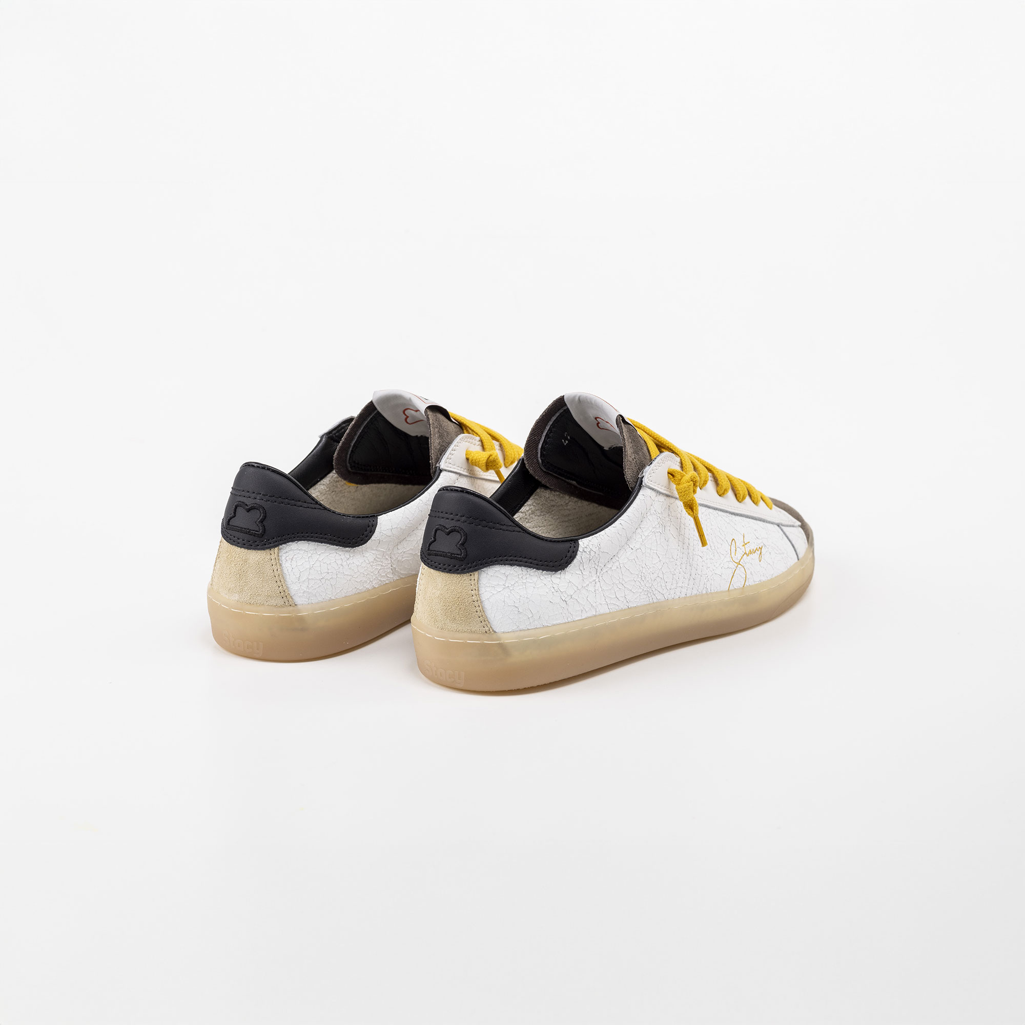 Rose Leather Bee Rose Leather Bee